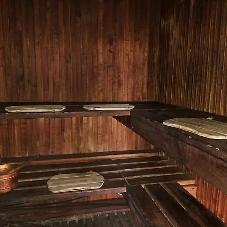 وبيت عطلات تولي بيت شباب *