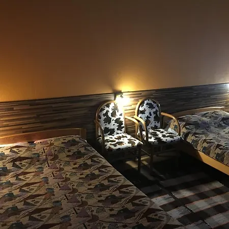 بيت شباب وبيت عطلات تولي فالغا