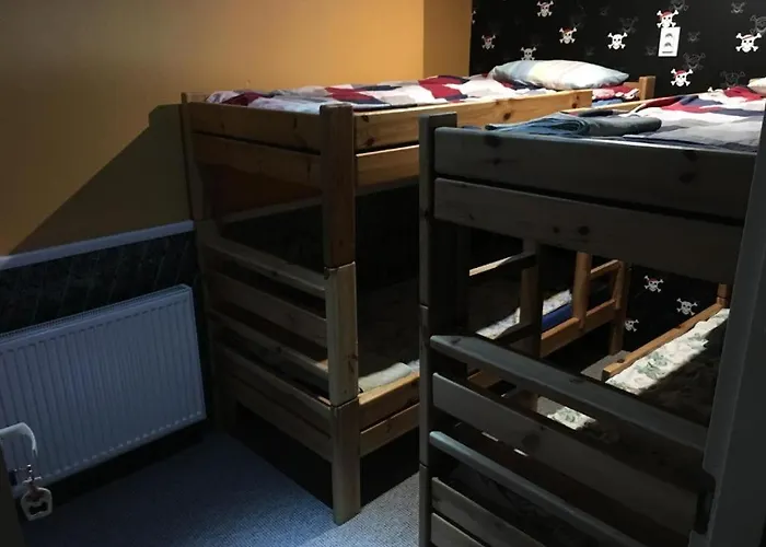 Hostel Tolli & House *