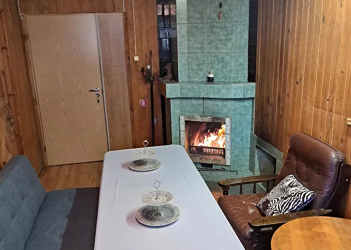 وبيت عطلات تولي بيت شباب فالغا