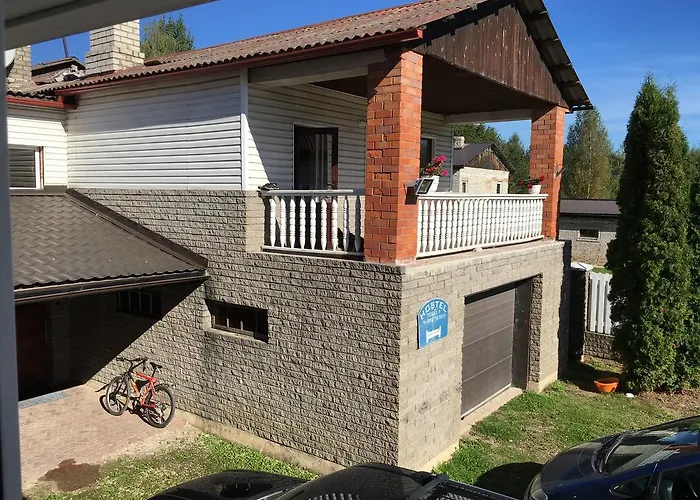 Hostel Tolli & House *